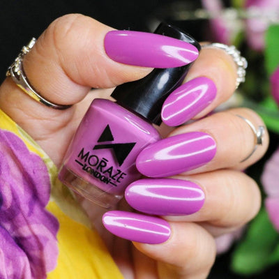 5 Glamorous Nail Polish Kit