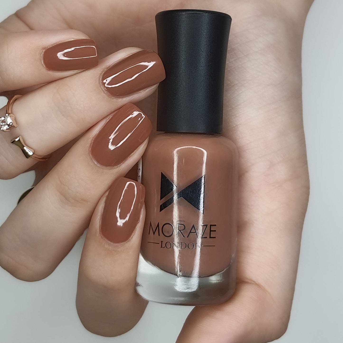 Nude Nail Polish_01 BM