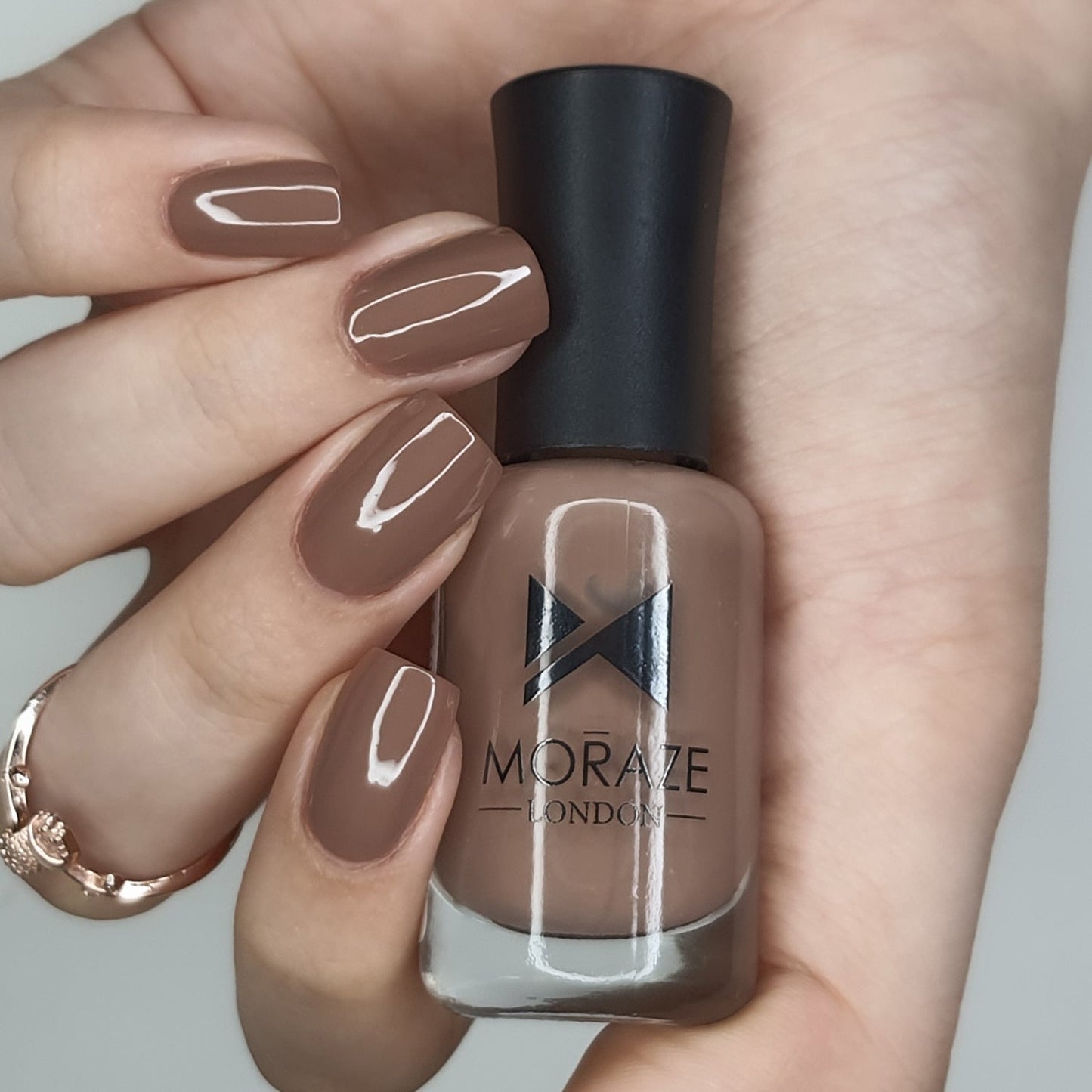 Nude Nail Polish_01 BM