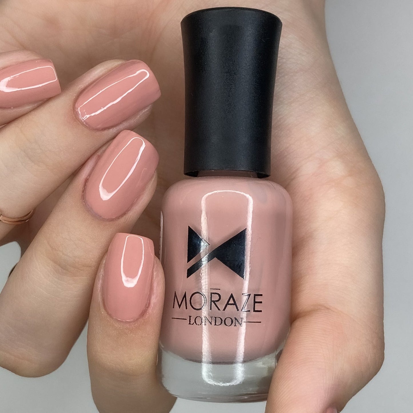 Nude Nail Polish_01 BM