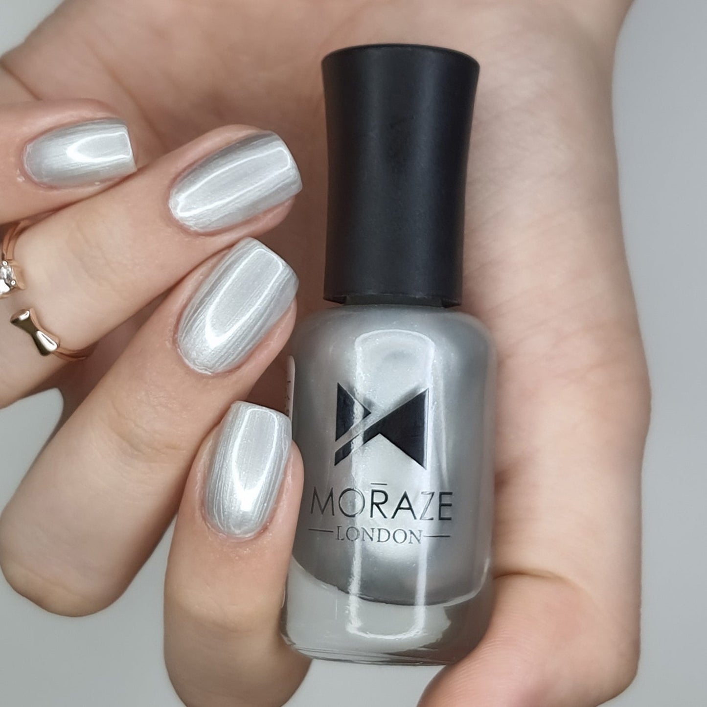 Nude Nail Polish_01 BM