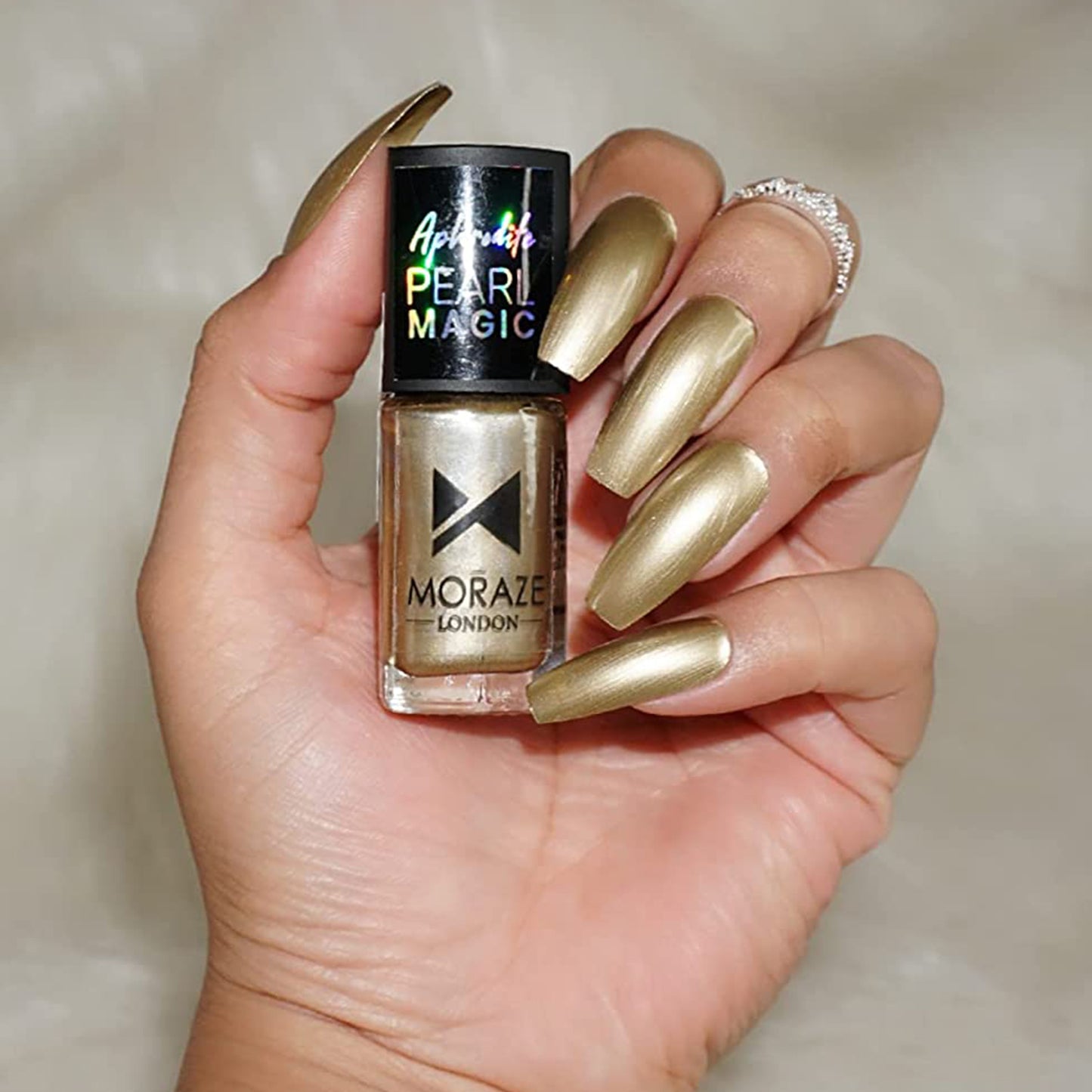 Aphrodite Pearl magic Nail paints - 8.5ml BM