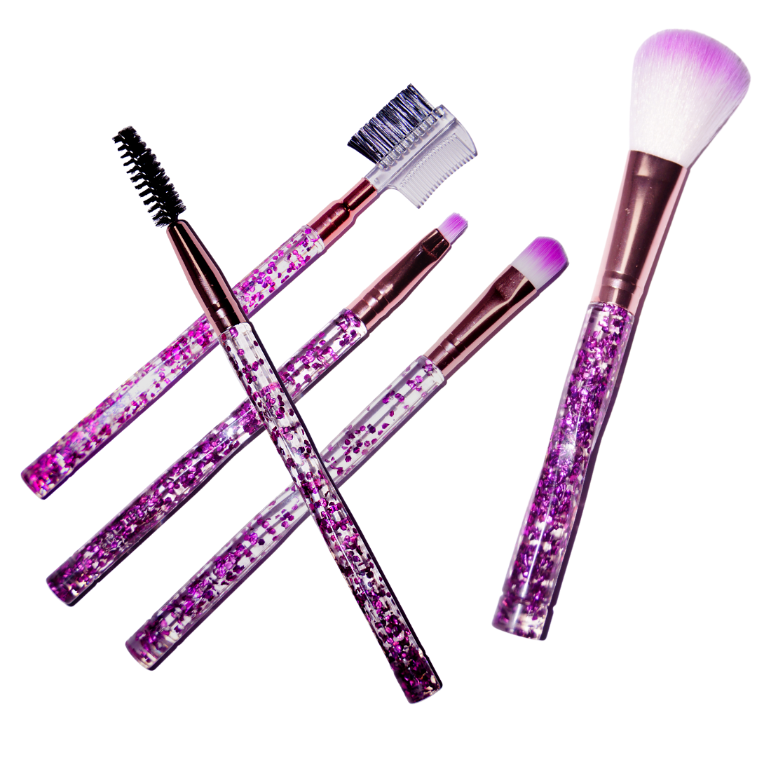Glittering make up brushes.