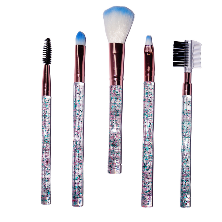 Glittering make up brushes.