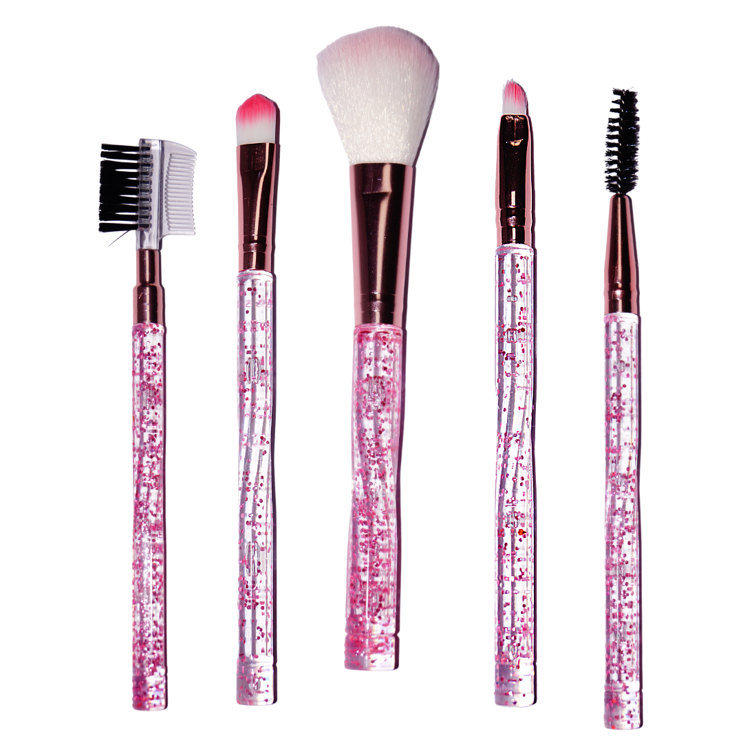Glittering make up brushes.