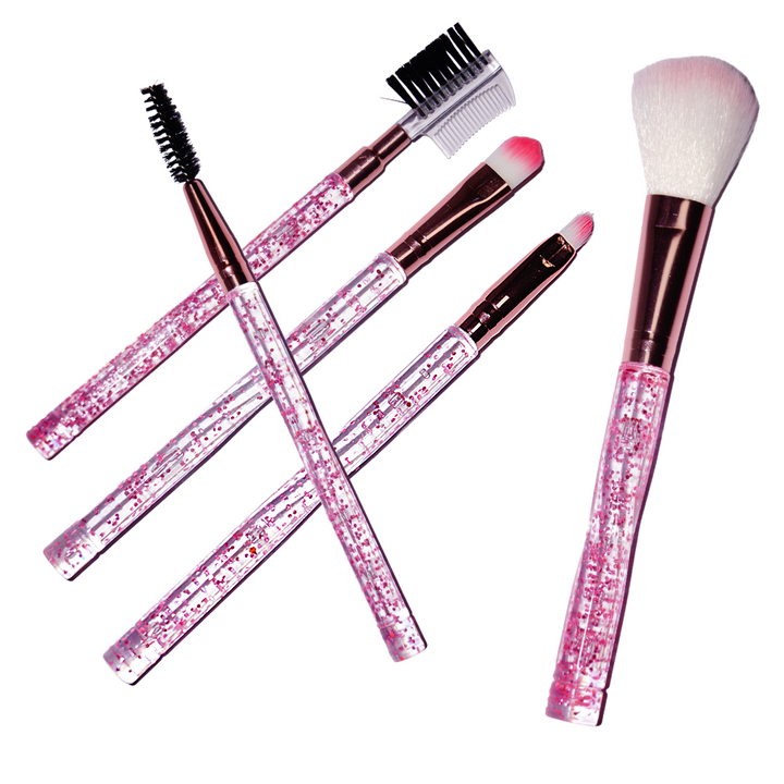 Glittering make up brushes.